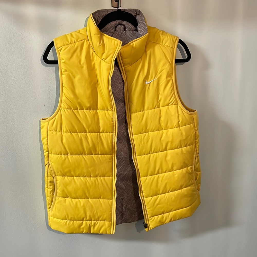 Reversible Nike puffer vest